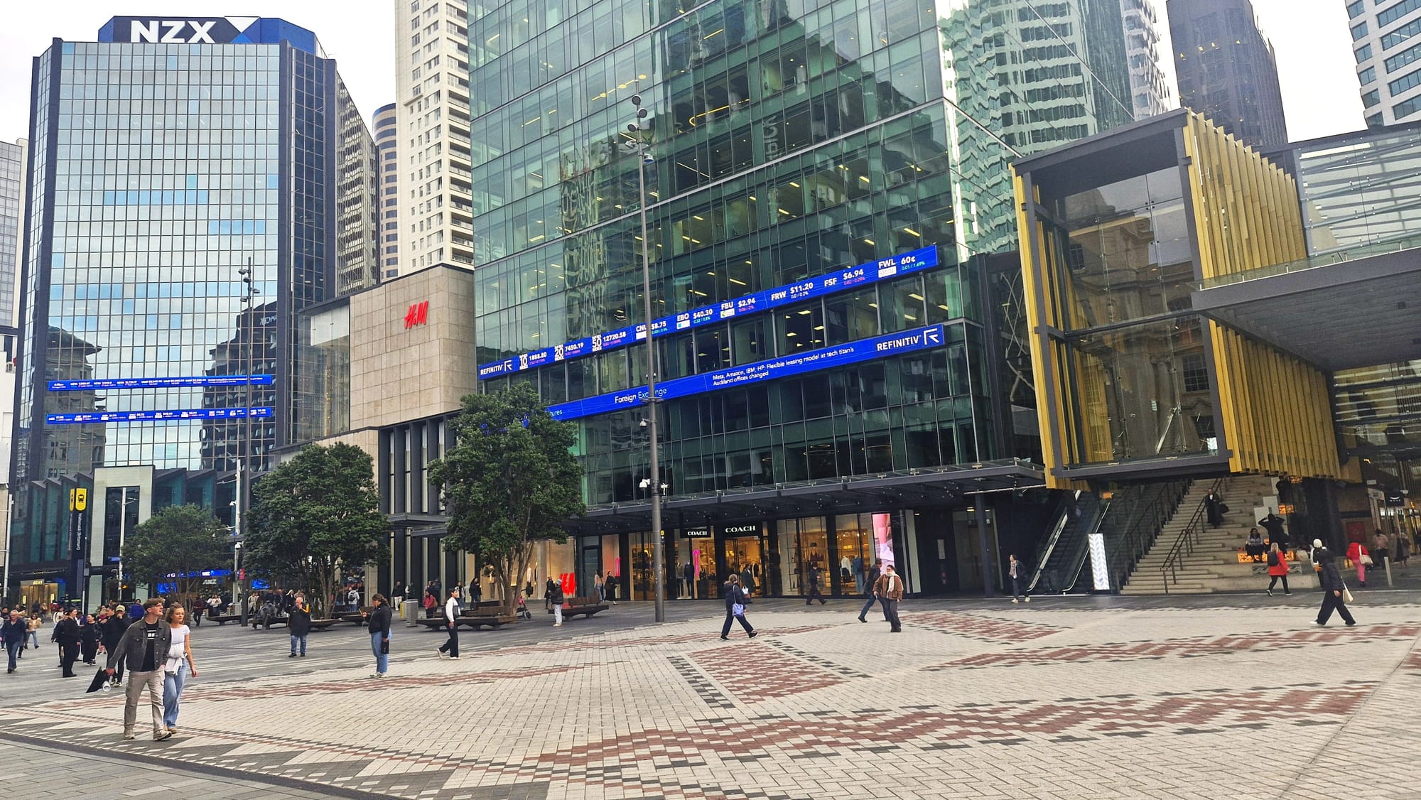FNZ tries to toss out staff suit in Caymans court; NZX50 slides