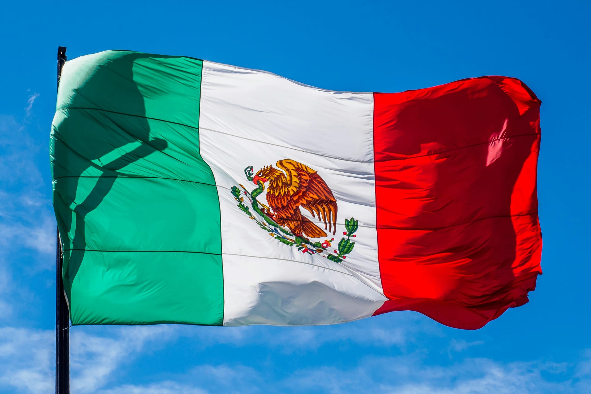 Markets pare losses as Mexico cuts deal to delay tariffs