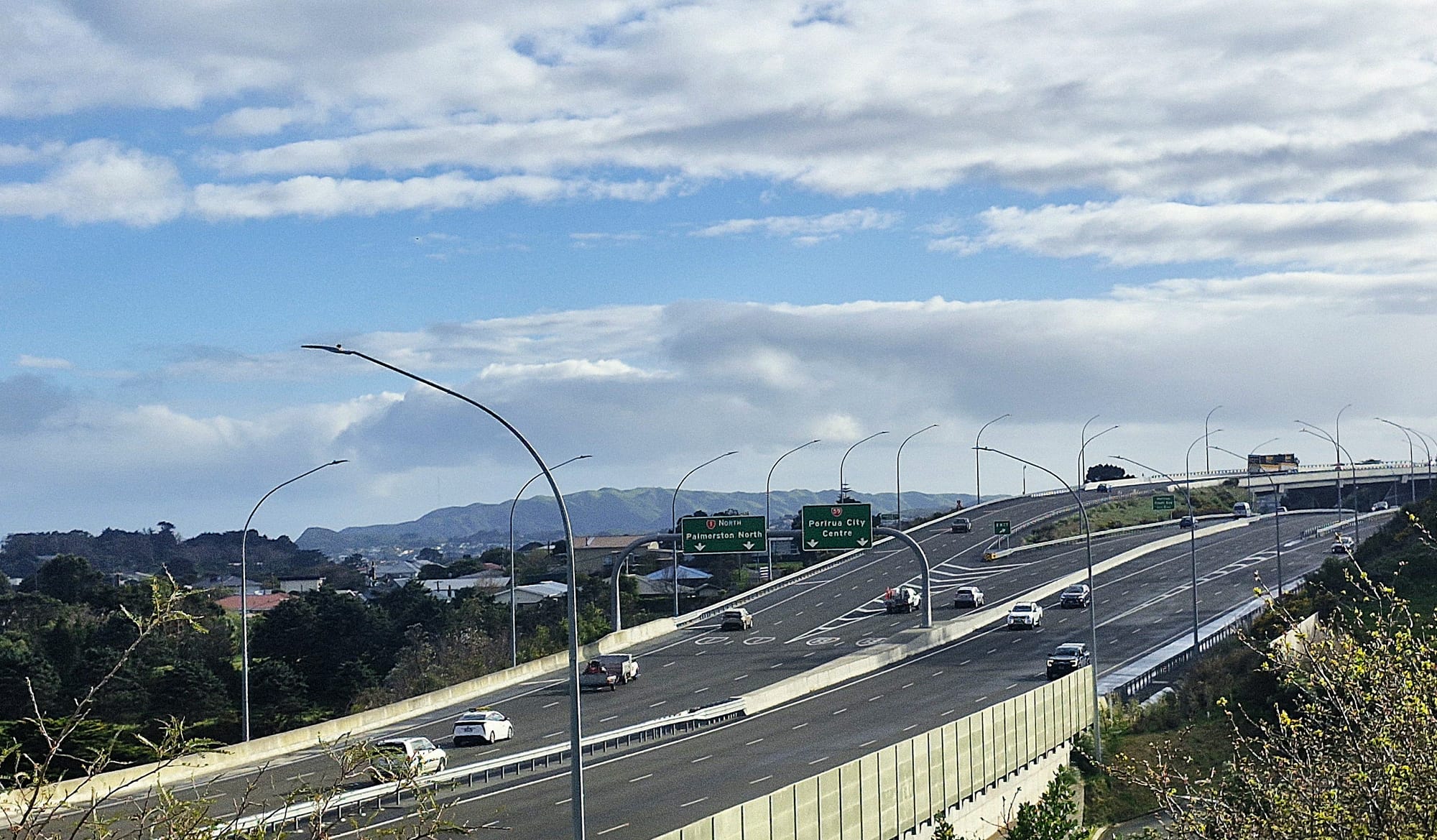NZX50 nudges higher this week as slowing economy stokes rate cut bets