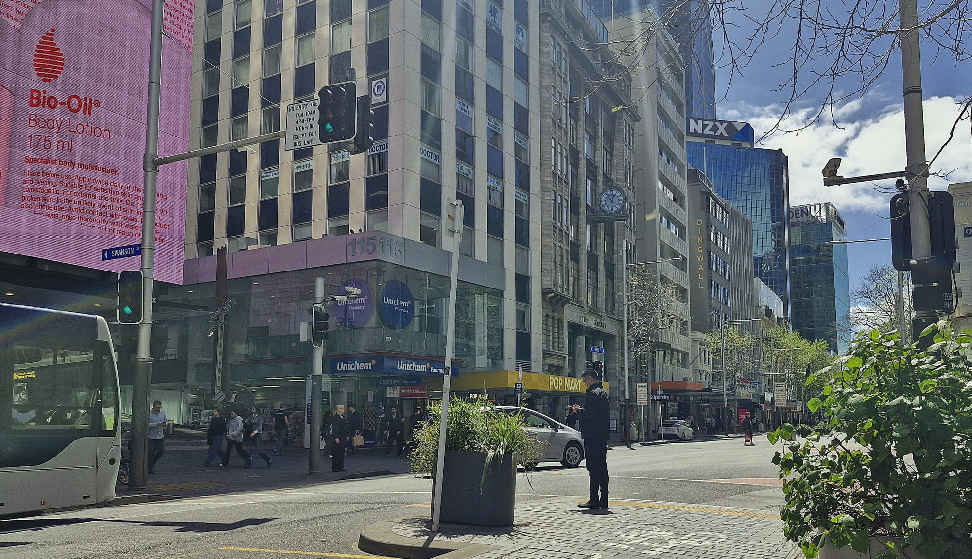 NZX50 eyes 2021 peak as RBNZ delivers upsized rate cut