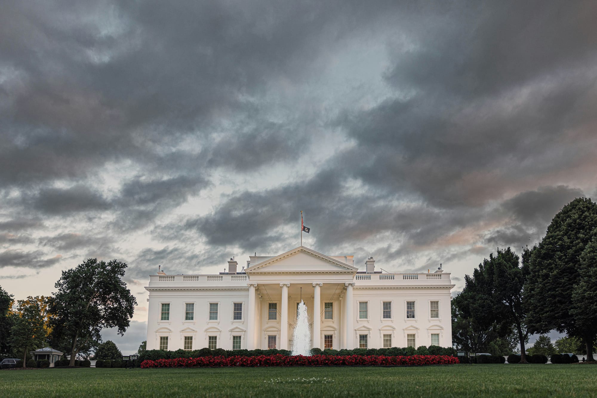 Wall St wavers as hopes for Iran ceasefire fade