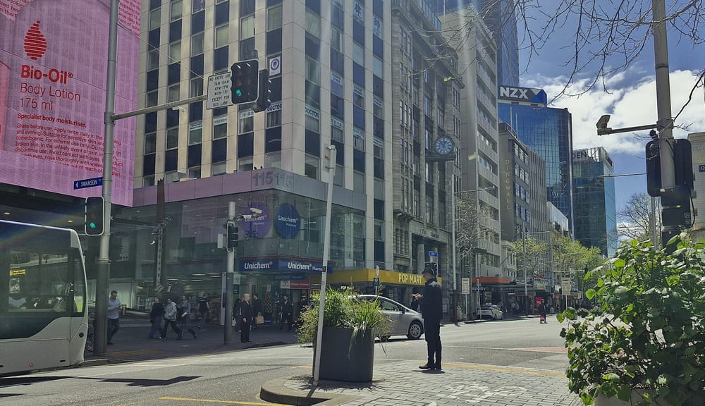 NZX50 eyes 2021 peak as RBNZ delivers upsized rate cut post image