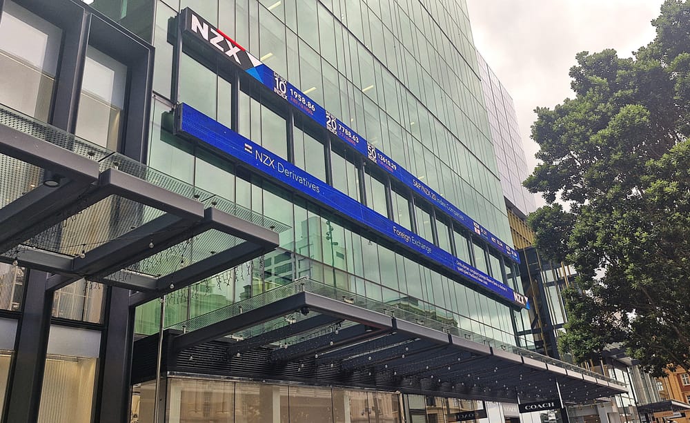 Vital Healthcare returns from placement to lead NZX50 lower; Comvita sinks post image