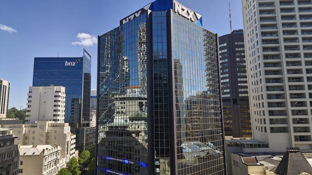 NZX50 slides as investors clear the decks for $525m Contact capital raising post image