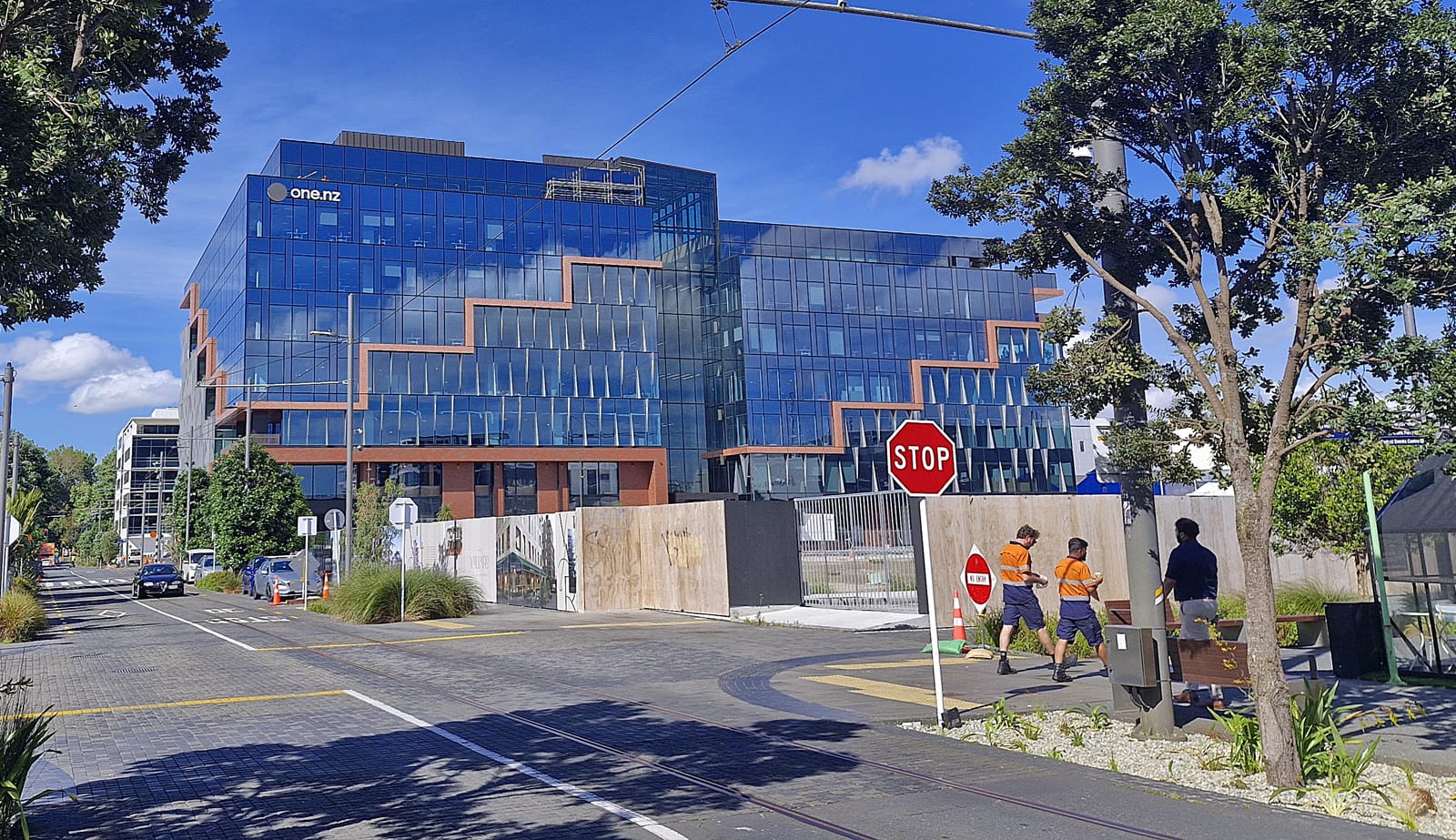 No Spark for ForBarr in One attractive mobile market post image