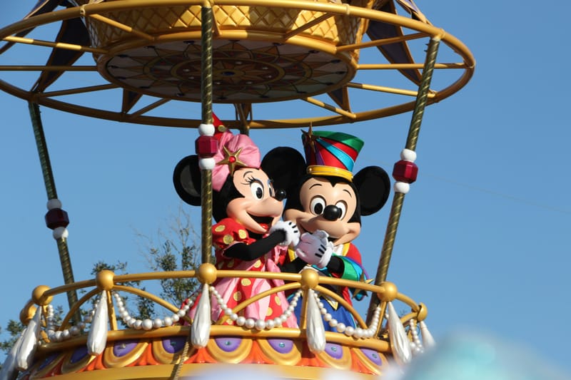 US Fed wary of risks; Disney powers through tariff turmoil post image