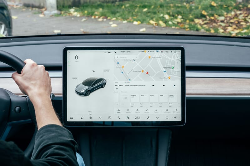 Musk’s very public break-up spooks some Kiwi Tesla investors post image